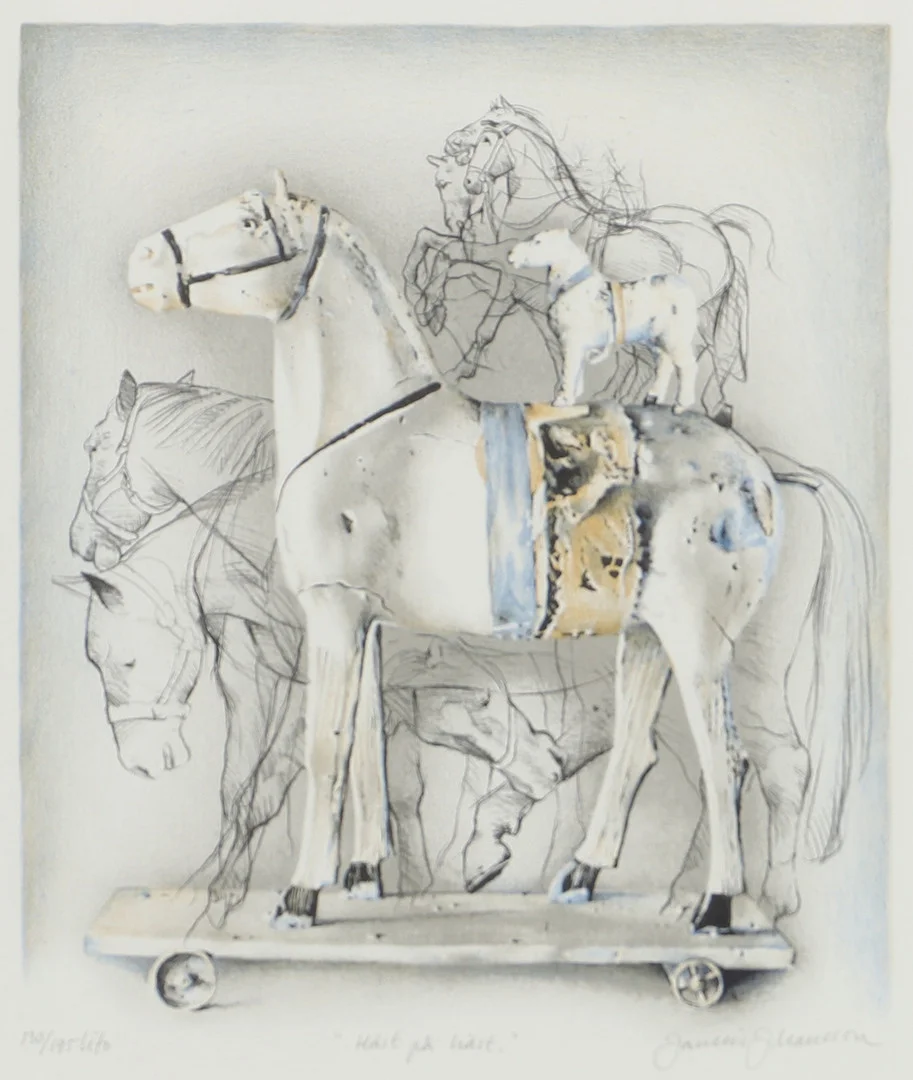 JANERIC JOHANSSON. "Häst på häst", färglitografi, signerad. — Engravings & Prints — Helsingborgs Auktionskammare
