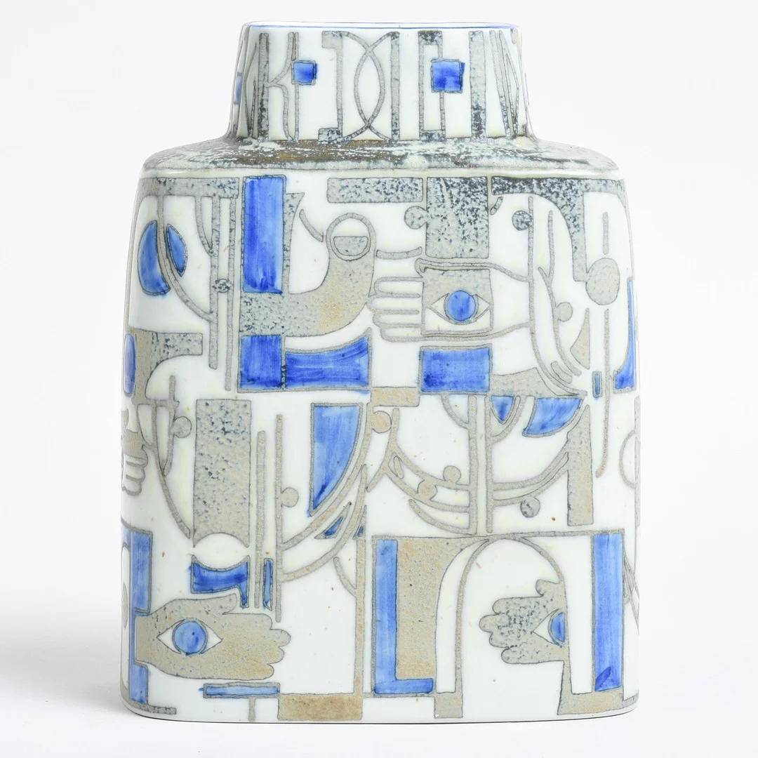 NILS THORSSON. Royal Copenhagen, Fajance 'Baca' vase. — European — Sørensen Auktioner