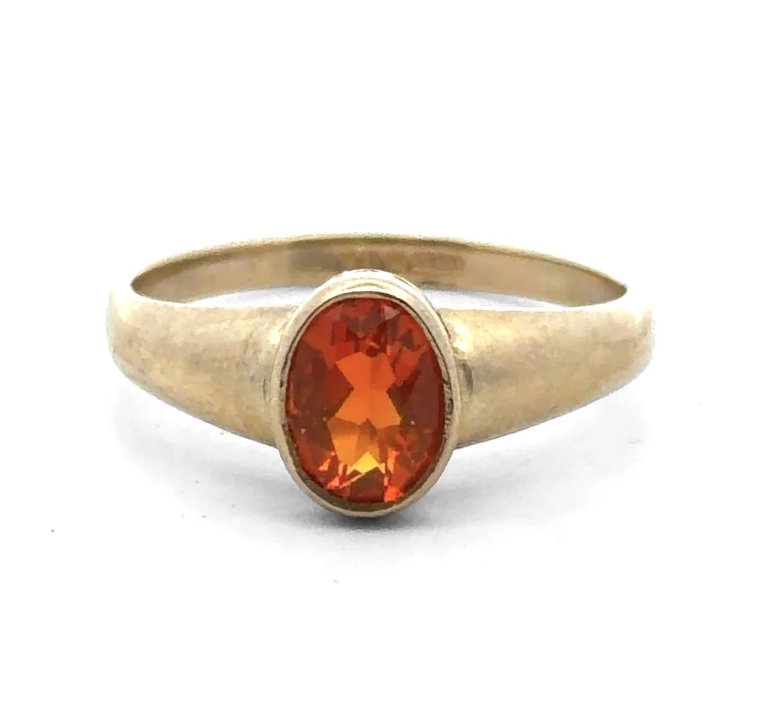 OVAL ORANGE STONE RING. — Rings — Griffin’s Auctioneers