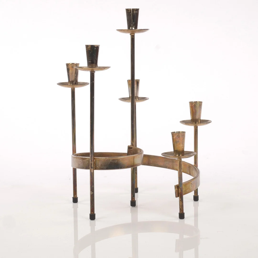 LJUSSTAKE, metall, "Spiral", sannolikt Harry Boström, för Bo Svensk Produkt. — Candlesticks — Auktionsfirma Kenneth Svensson i Kalmar