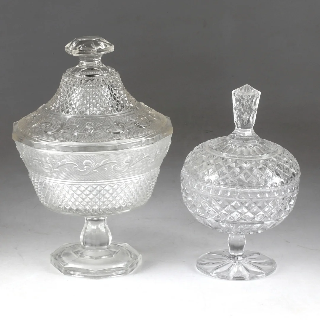 BONBONJÄRER, 2 st, glas, bl.a. Edvin Ollers, helkristall, Elme Glasbruk. 1900-tal. — Other — Stadsauktion Sundsvall
