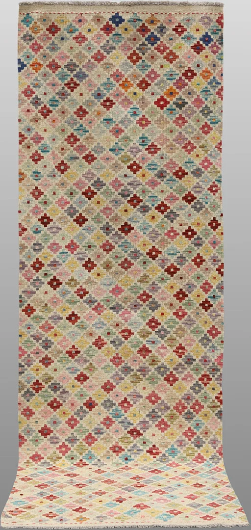 MATTA, gallerimodell, Kelim, cirka 239 x 81 cm. — Oriental Carpets & Textiles — RA Auktionsverket Norrköping