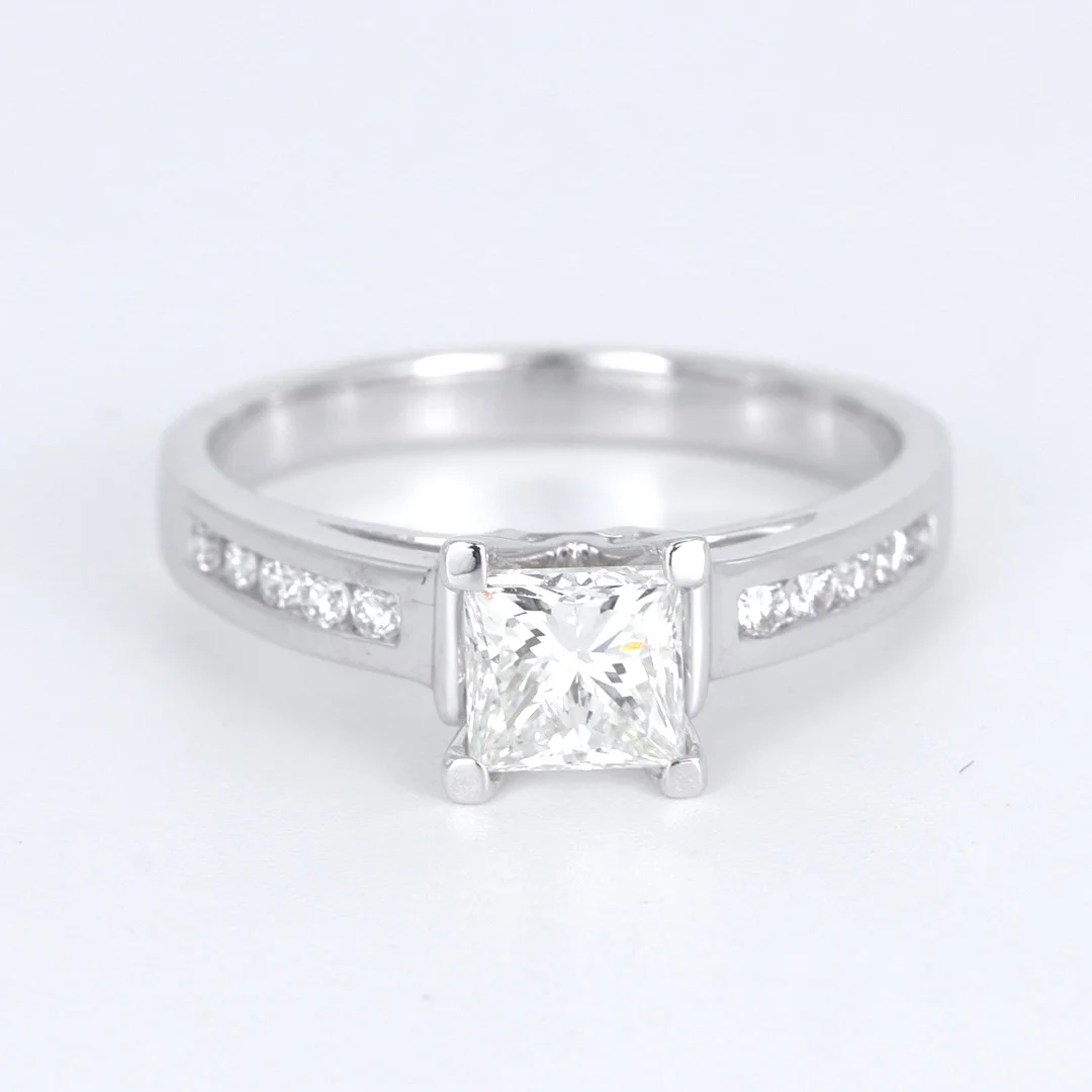 0.92CT PRINCESS CUT SOLITAIRE. — Rings — Chalkwell Auctions