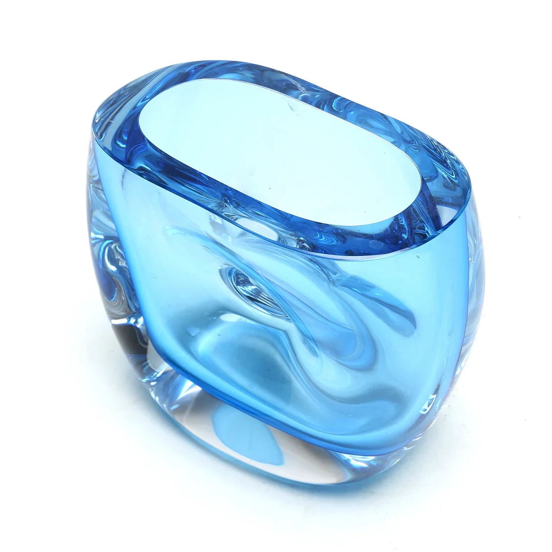 VAS, glas, Målerås, osignerad. — Art glass — Kalmar Auktionsverk