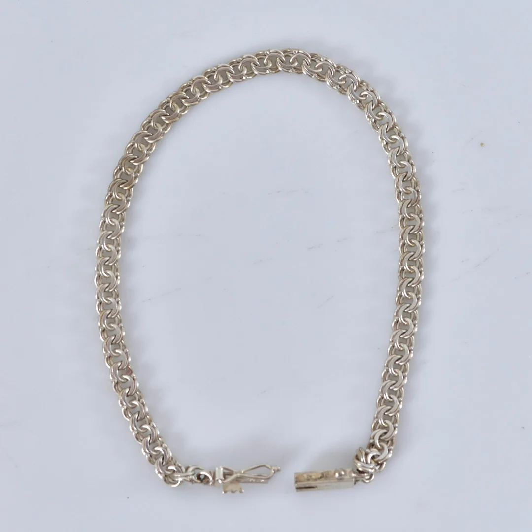 ARMBAND, bismarck, silver. — Bracelets — Halmstads Auktionskammare