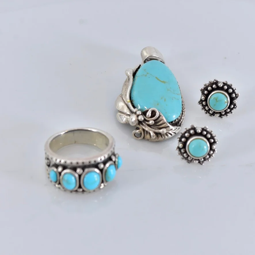 SMYCKEN, 4 delar, sterlingsilver med turkoser. — Jewellery — Halmstads Auktionskammare