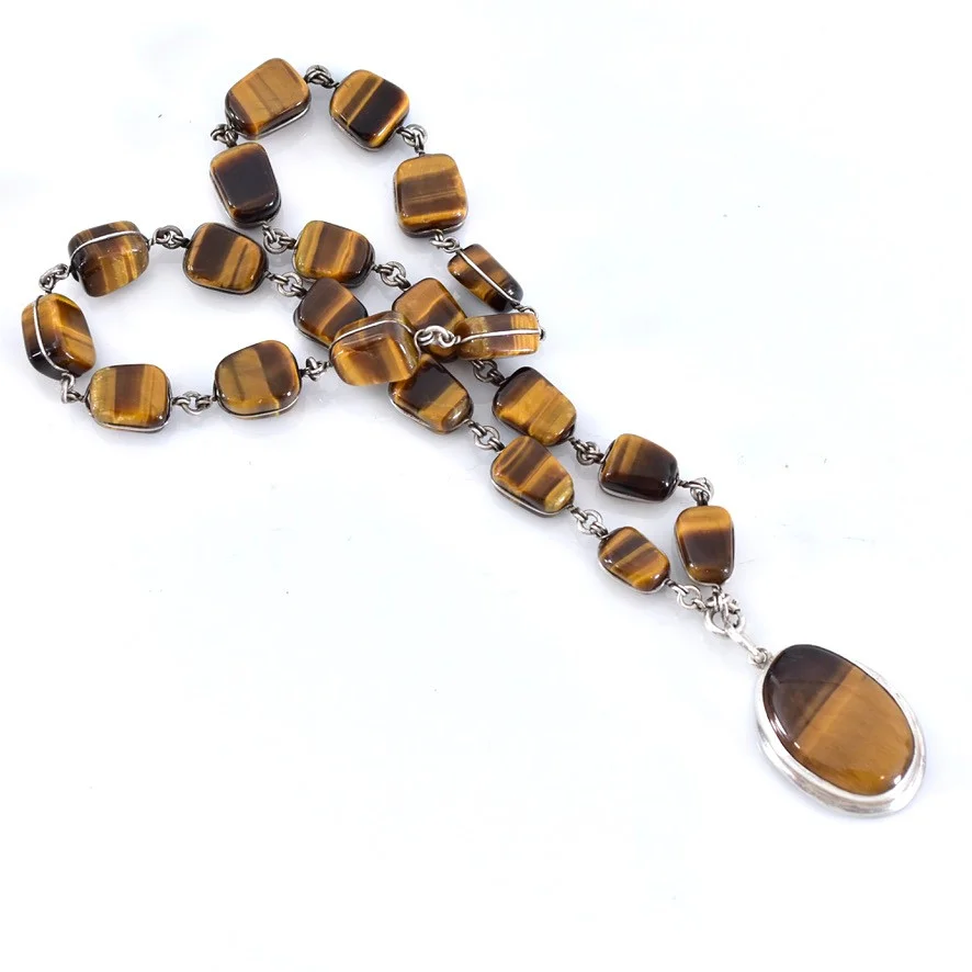 HALSCOLLIER, silver med tigeröga. — Necklace — Halmstads Auktionskammare