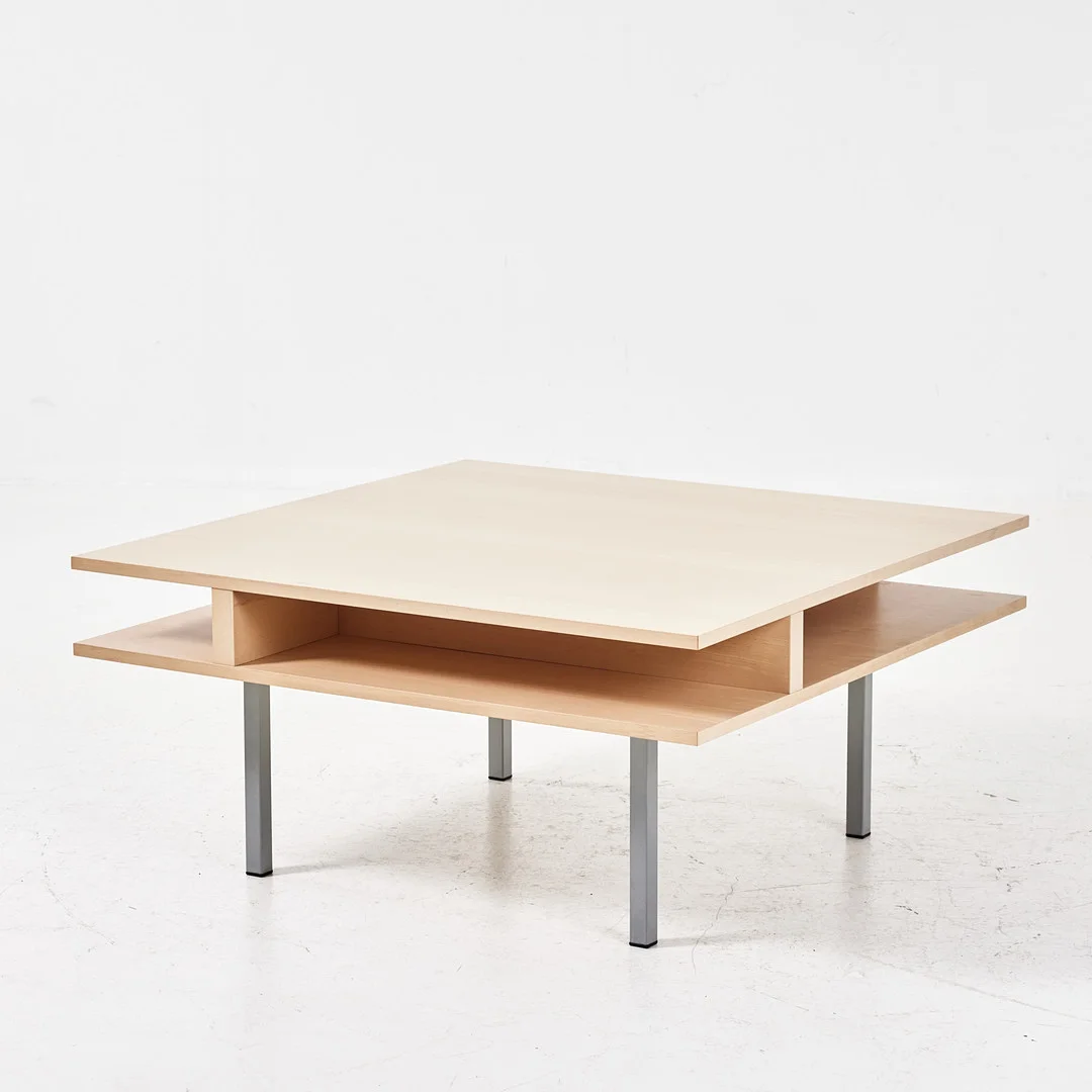 BOCONCEPT, soffbord, fanerad i lönn, 2000-talets början. — Tables — Stockholms Auktionsverk Magasin 5