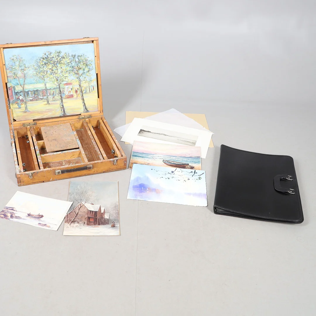 AN ARTIST'S TRAVELLING EASEL. — Other — Lawrences Auctioneers
