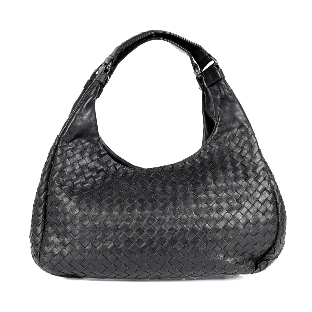 Bottega Veneta: Campana shoulder bag in black leather — Clothing, shoes and accessories/Bags — Lauritz