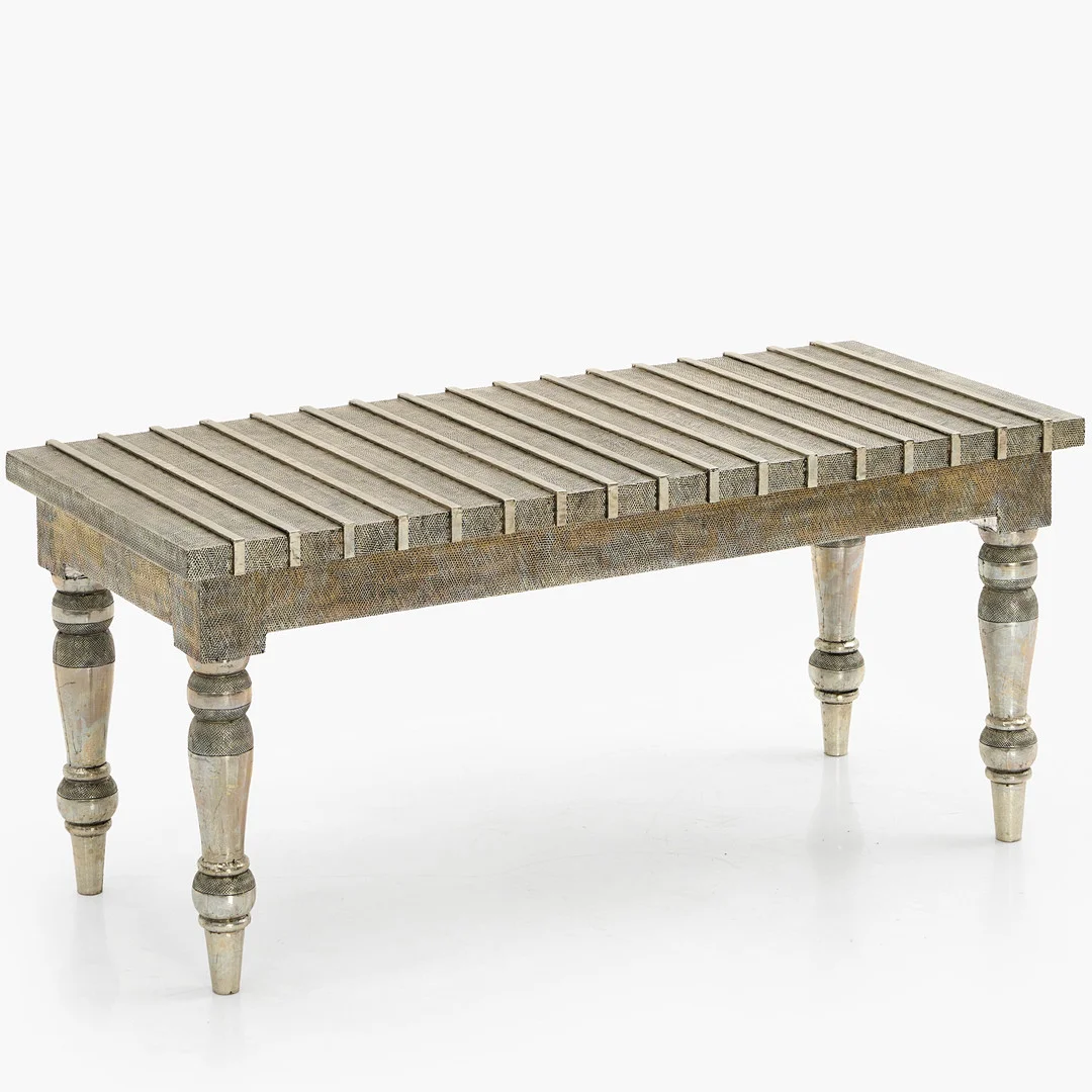 SIDOBORD, kolonialstil, 1900-talets senare del. trästomme klädd i plåt. — Other — Crafoord Auktioner Stockholm