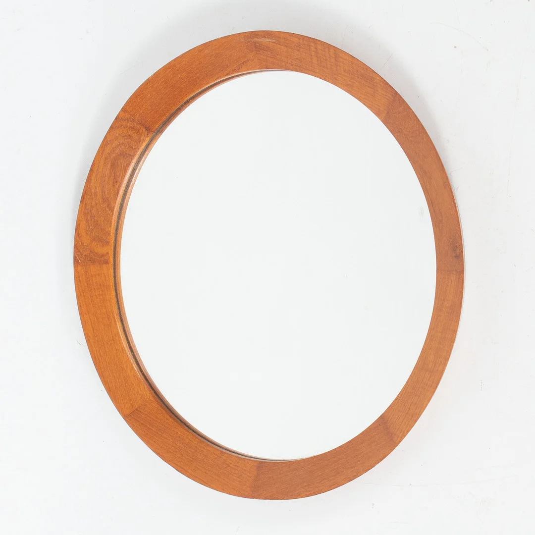 SCANDINAVIAN MODERN, spegel rund, teak. — Mirrors — Laholms Auktionskammare
