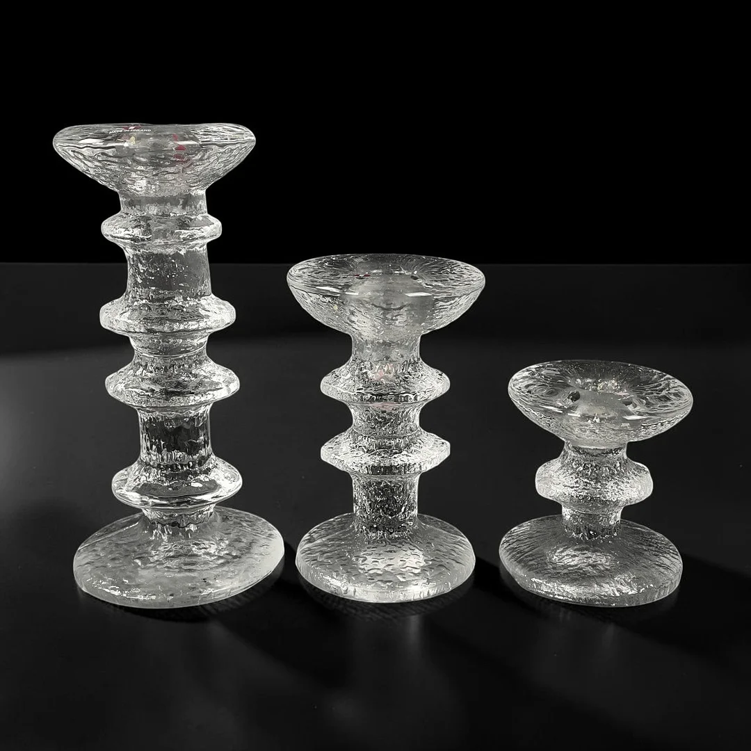 TIMO SARPANEVA. Ljusstakar, 3 st, "Festivo", glas, Iittala, Finland. — Utility glass — Roslagens Auktionsverk