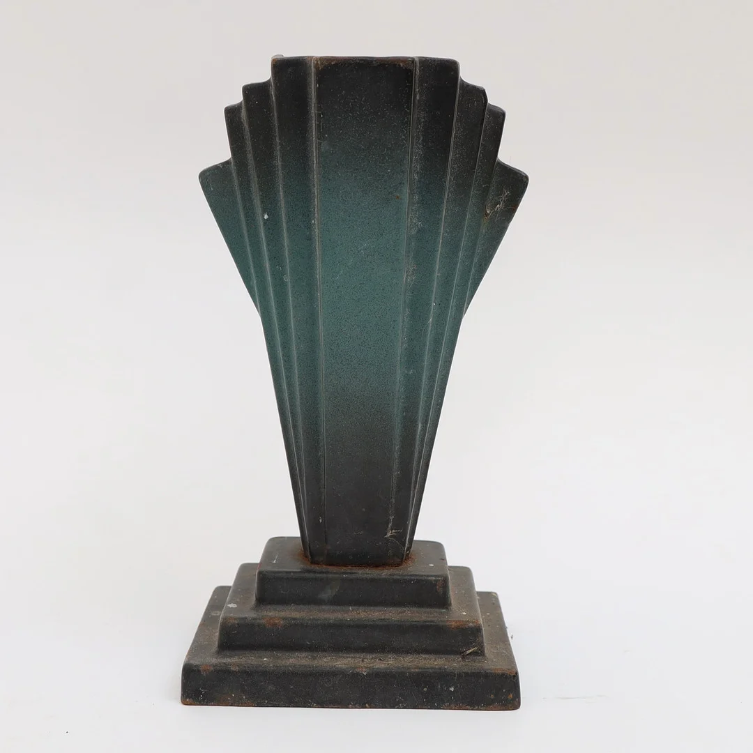 VAS, 1900-talets första hälft, emaljerat gjutjärn, omärkt. — Other metals — Falun Auktionsbyrå