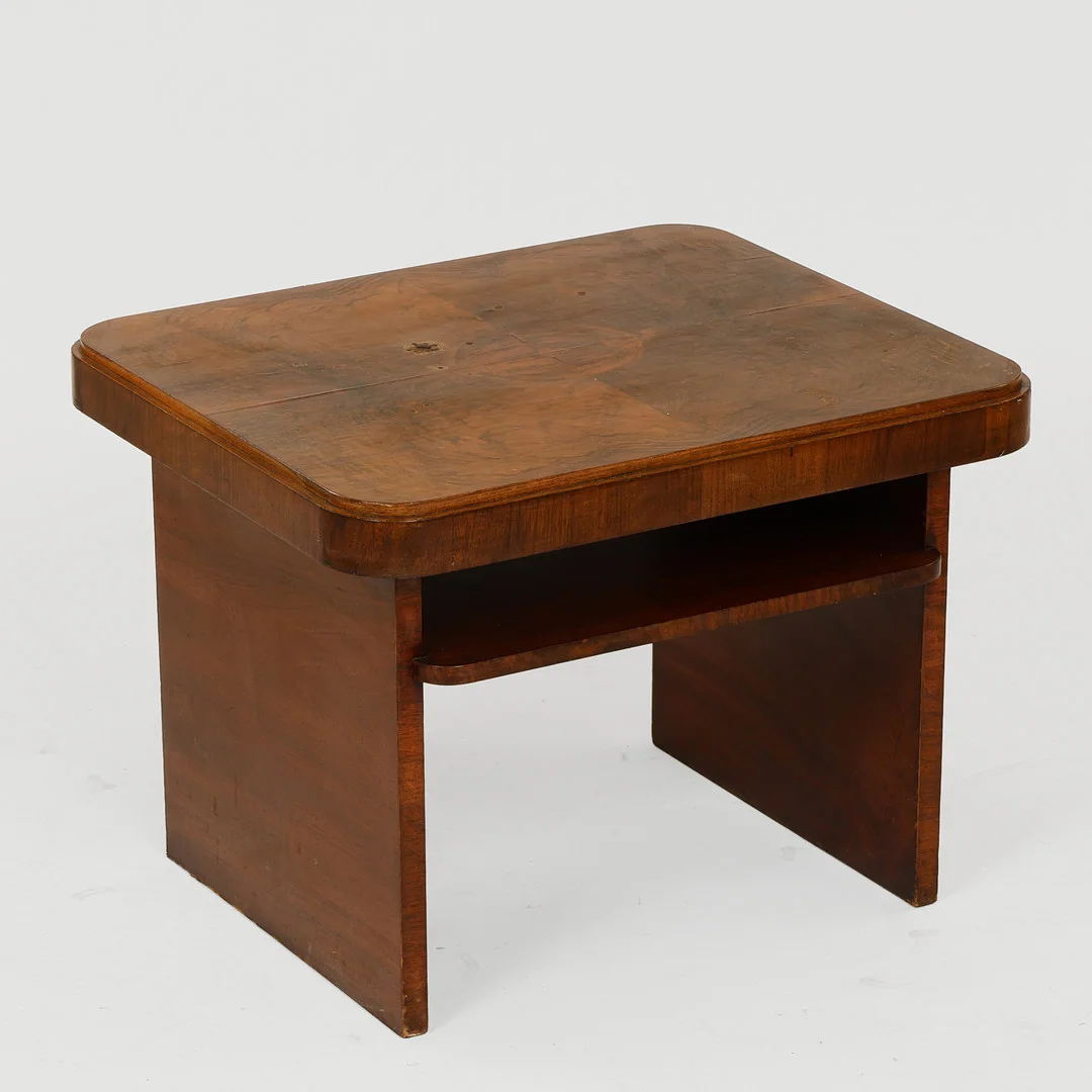 Sofabord fineret med nøddetræ, Art Deco, Danmark, ca. 1930'erne. — Coffee Tables — Palsgaard Kunstauktioner