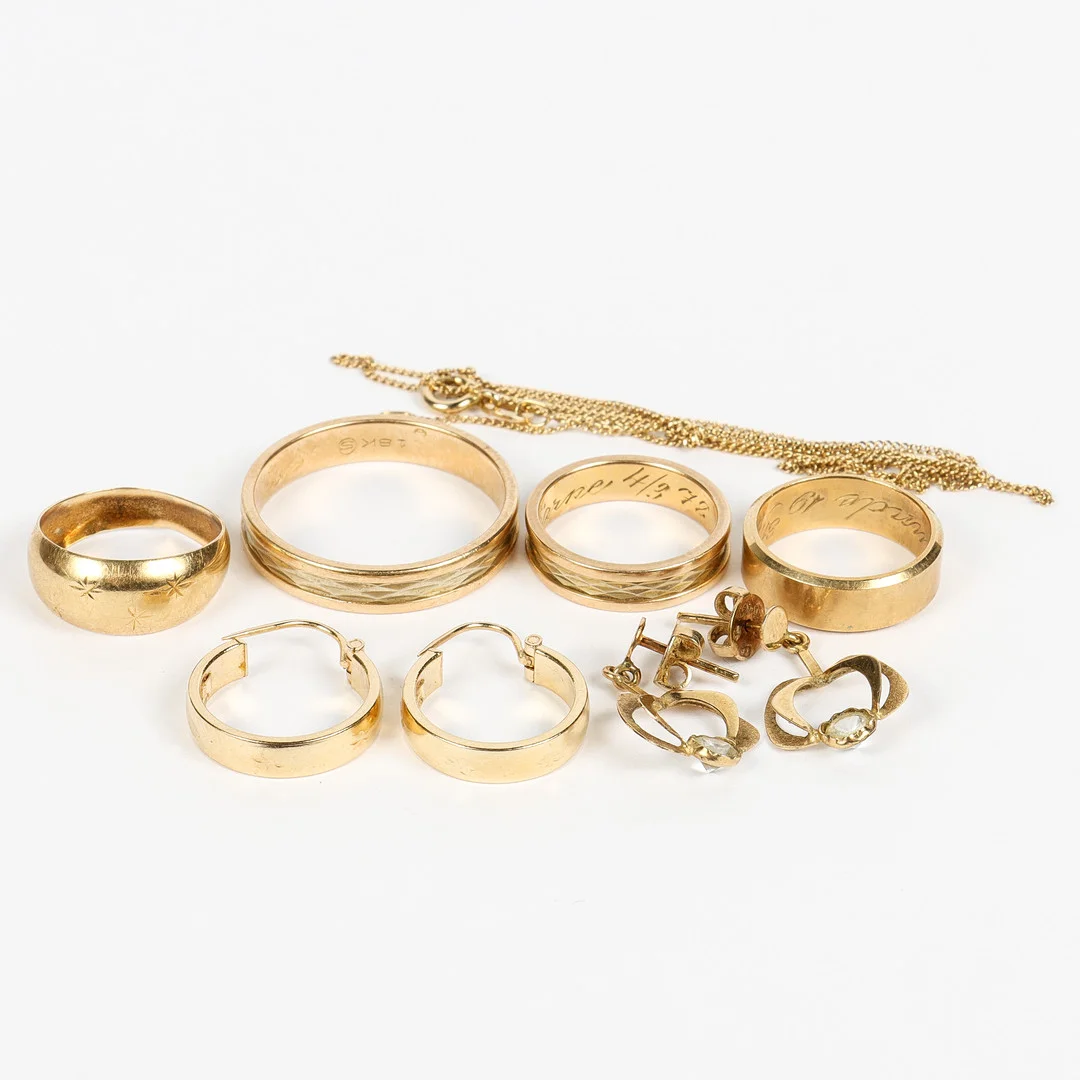 SMYCKEN 18k guld. — Jewellery — Karlstad Hammarö Auktionsverk