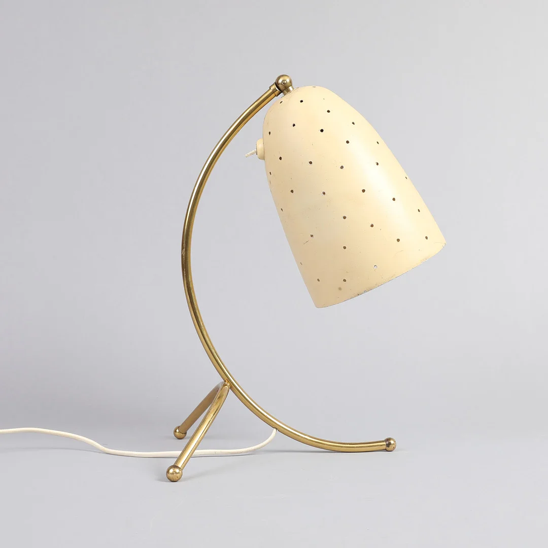 Italiensk design. Bordlampe af messing og aluminium, 1950'erne. — Table Lamps — Bidstrup Auktioner