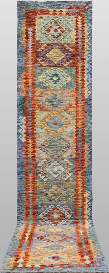 ORIENTMATTA. Kelim klassisk design, gallerimodell, 474 x 81 cm. — Oriental Carpets & Textiles — Gomér & Andersson Jönköping