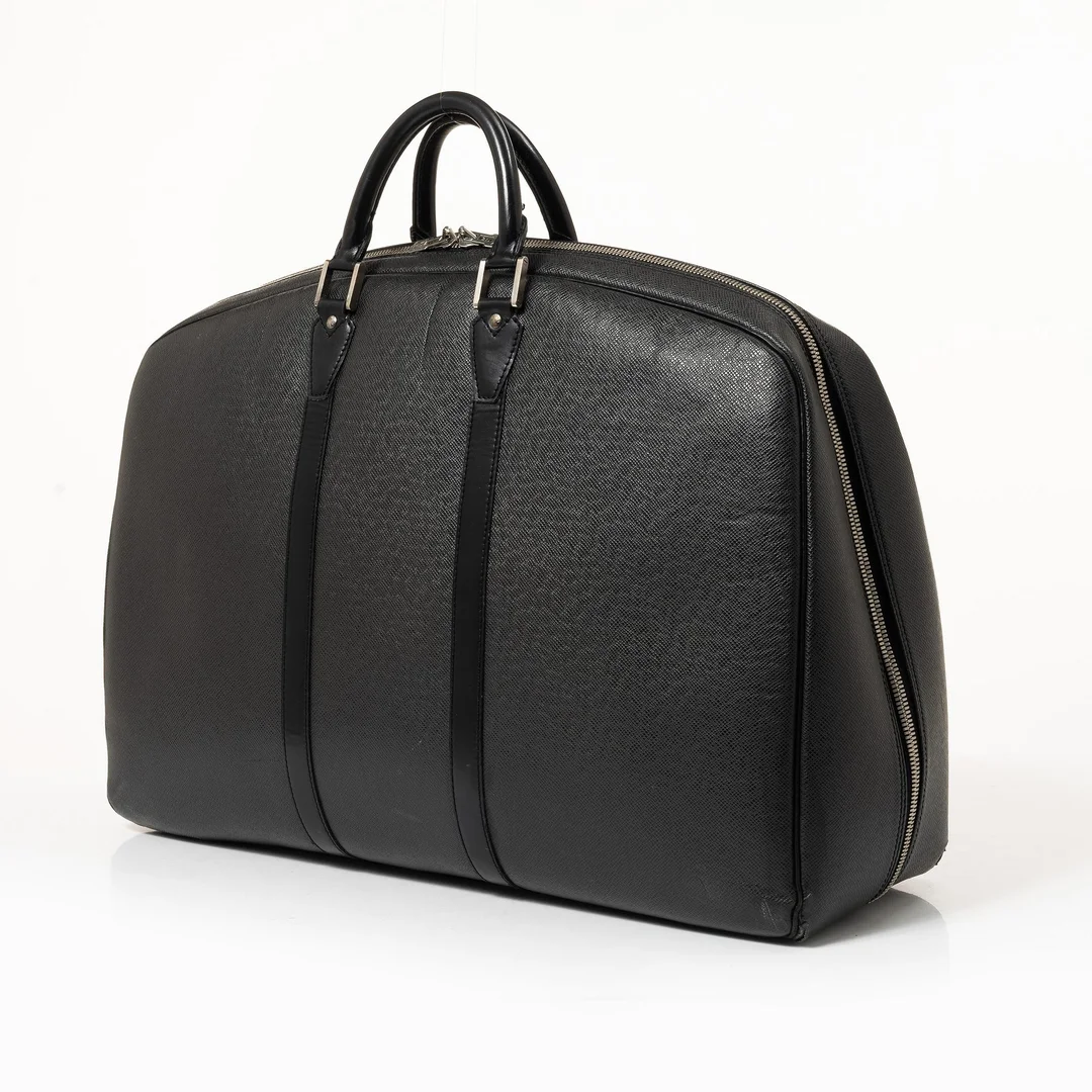 Louis Vuitton, weekendväska, "Helanga", 2001. — Vintage & Fashion/Väskor & Koffertar — Bukowskis