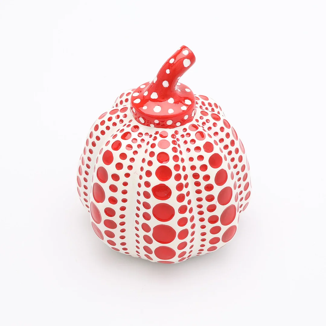 YAYOI KUSAMA. MULTIPEL, "RED PUMPKIN", LACKAD KONSTMASSA, ONUMRERAD. — Sculptures & Bronzes — Crafoord Auktioner Lund