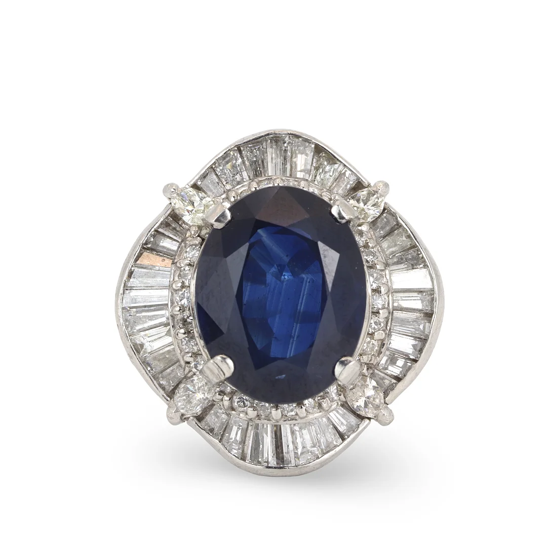 PLATINUM SAPPHIRE & DIAMOND RING. — Rings — Chalkwell Auctions