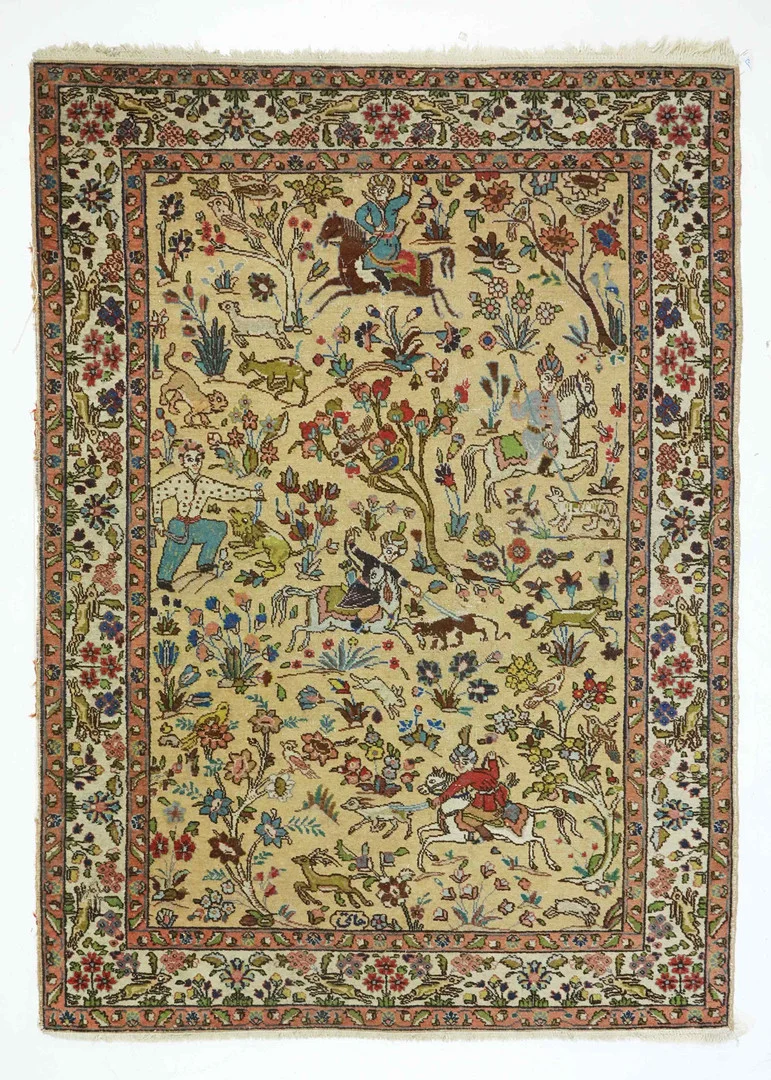 MATTA, möjligen Isfahan, 200x 138 cm, signerad, 1900-tal. — Oriental Carpets & Textiles — Hälsinglands Auktionsverk