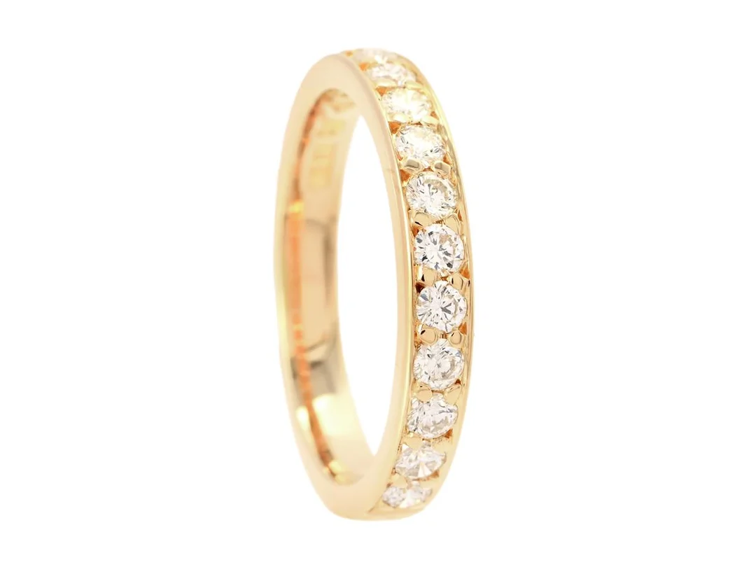 ALLIANSRING, 18K guld, briljantslipade diamanter ca 0,42 ctv, ca TW-W/VS-SI, stl 16,5 mm, vikt 3,8 g. — Smycken/Alliansring — Kaplans