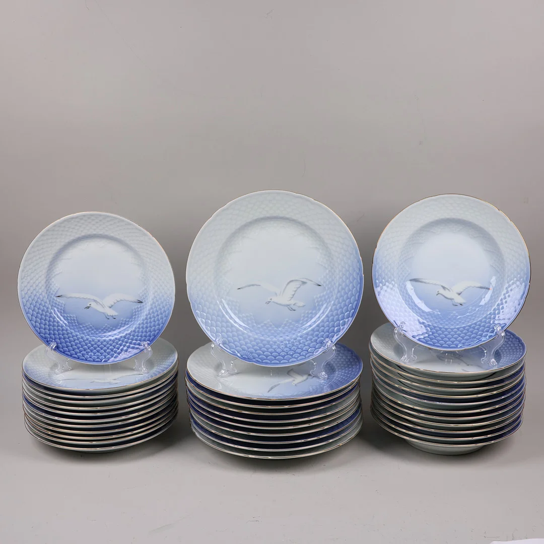 MATSERVIS, "Blå Måsen", Bing & Gröndahl, 34 delar. — Tableware — Markus Auktioner
