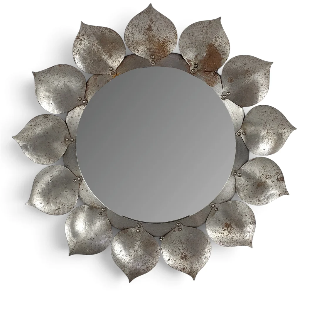SPEGEL, tenn, bladformad, 1900-talets andra hälft. — Mirrors — Roslagens Auktionsverk
