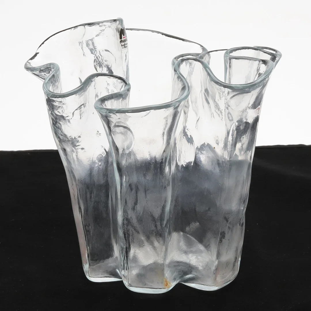 TULPANVAS, etikettmärkt, Muurla, Finland. — Utility glass — Örebro Stadsauktioner
