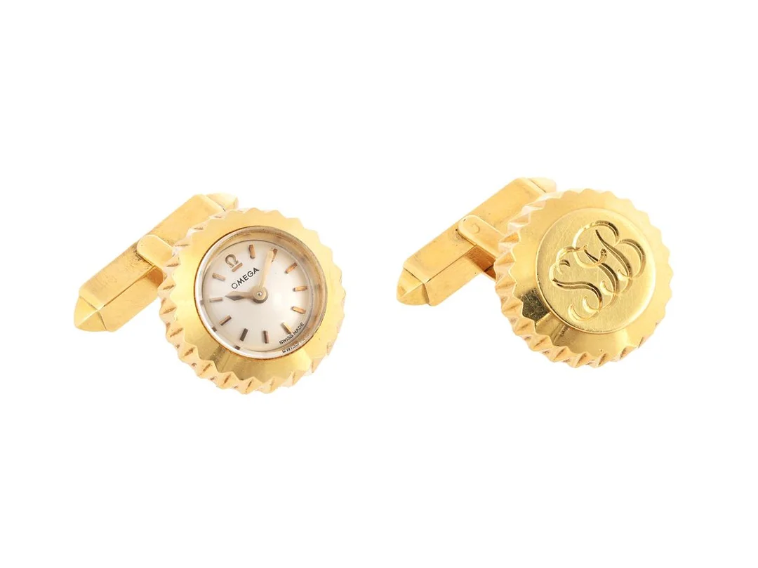 OMEGA, manschettknappar, Cal 440, Serie nr. 16641005, Boett nr. 366299, 18K guld, 16 mm, manuell, safirglas, monogram, totalvikt 20,5 gram, ca 1958, etui. — Klockor/Omega — Kaplans
