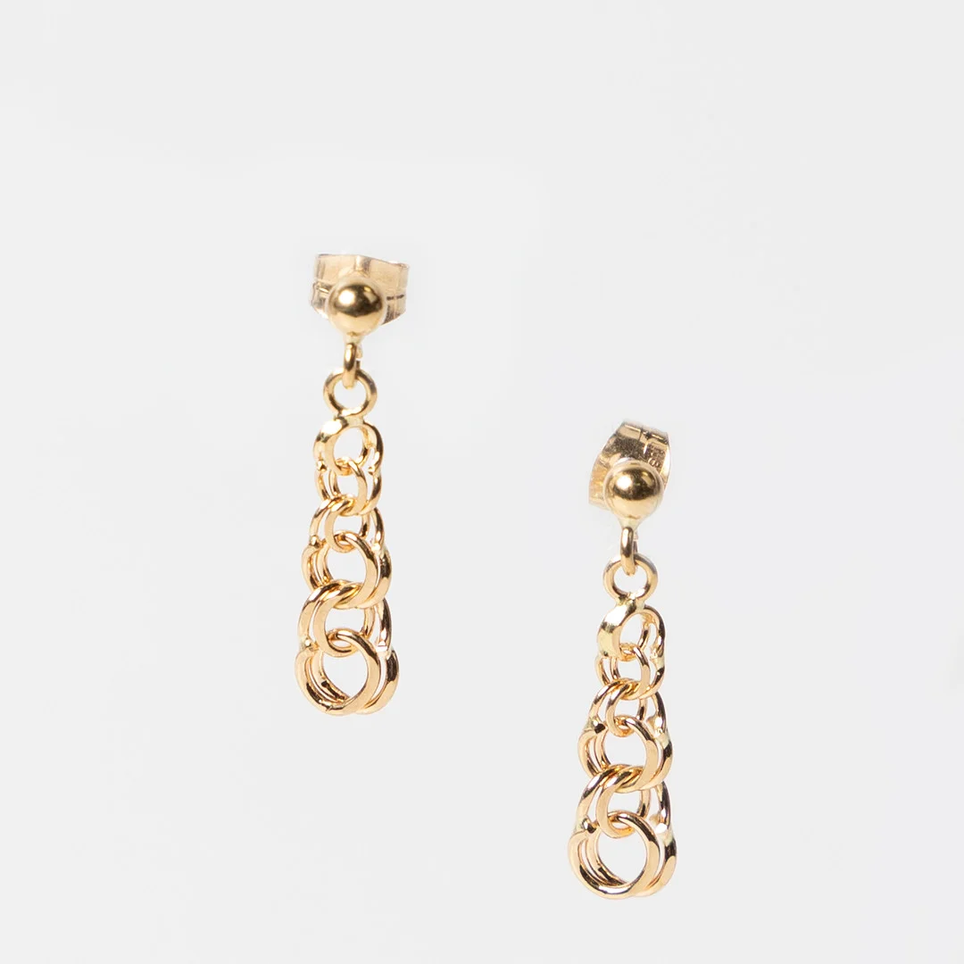 ÖRHÄNGEN, ett par, 18K guld. — Earrings — Stockholms Auktionsverk Helsingborg