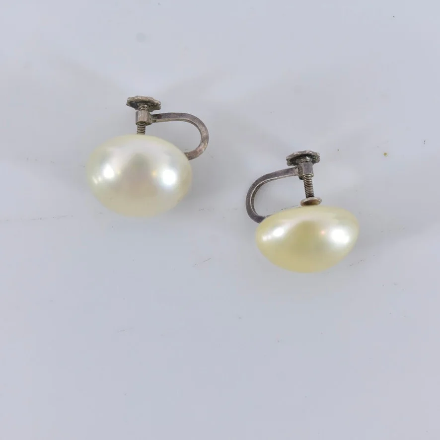 ÖRHÄNGEN, silver, AG Dufva Stockholm 1956. — Earrings — Halmstads Auktionskammare