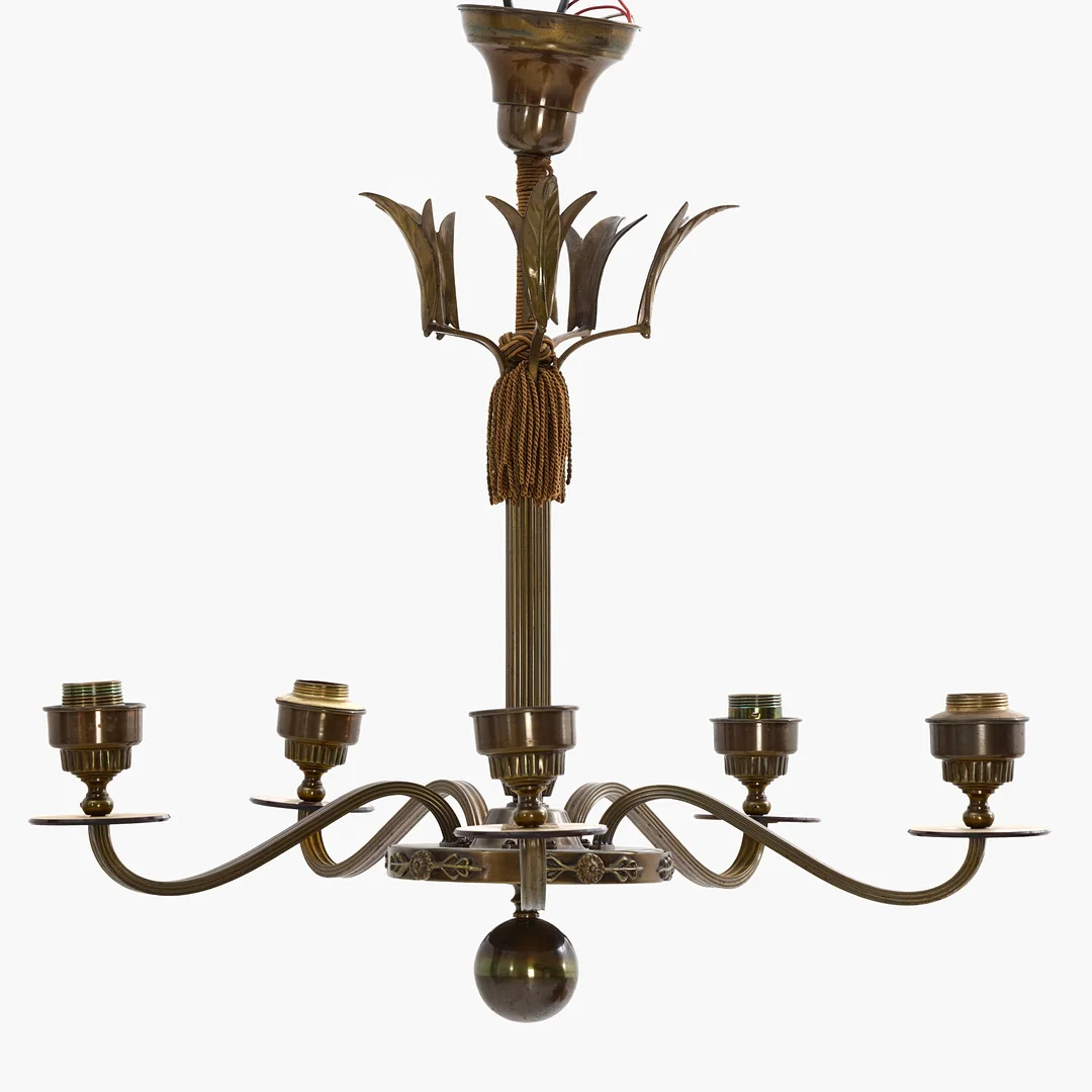 EINAR BÄCKSTRÖM, takarmatur, Swedish Grace, modell nr 1007 från Einar Bäckströms metallvarufabrik, Malmö, år 1932. 5 ljusarmar, ytbehandling/antikoxidering. — Ceiling lights — Crafoord Auktioner Stockholm