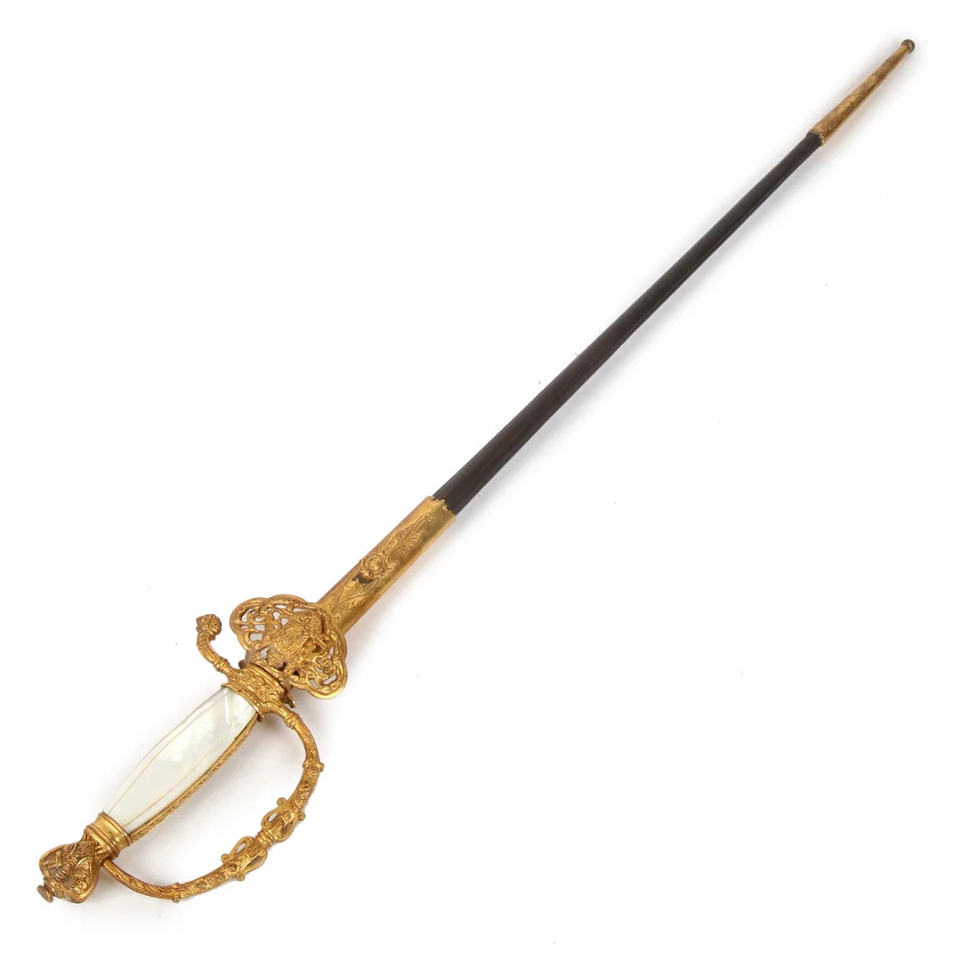 ÄMBETSMANNAVÄRJA, med balja, 18/1900-tal. — Edged weapons — Stadsauktion Sundsvall