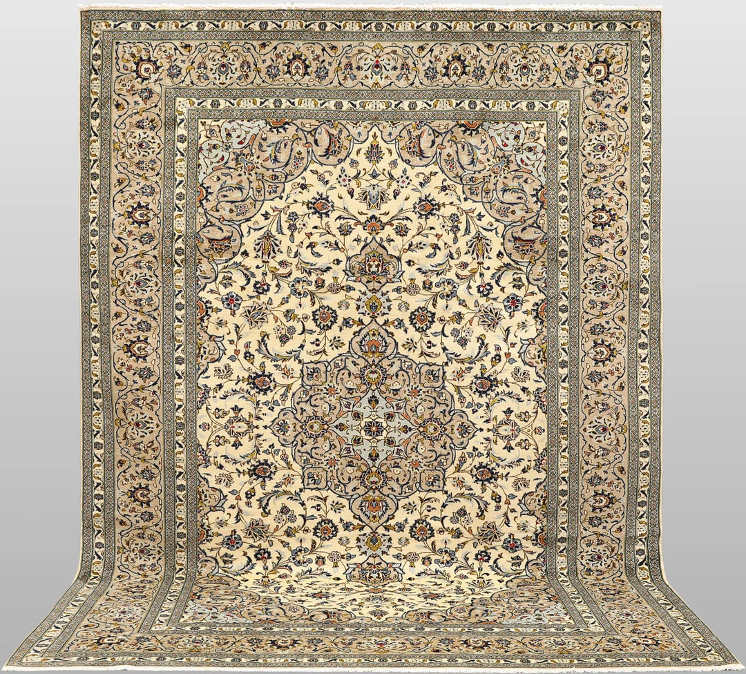 ORIENTMATTA. Ljus Keshan fine, 363 x 245 cm. — Oriental Carpets & Textiles — Gomér & Andersson Linköping