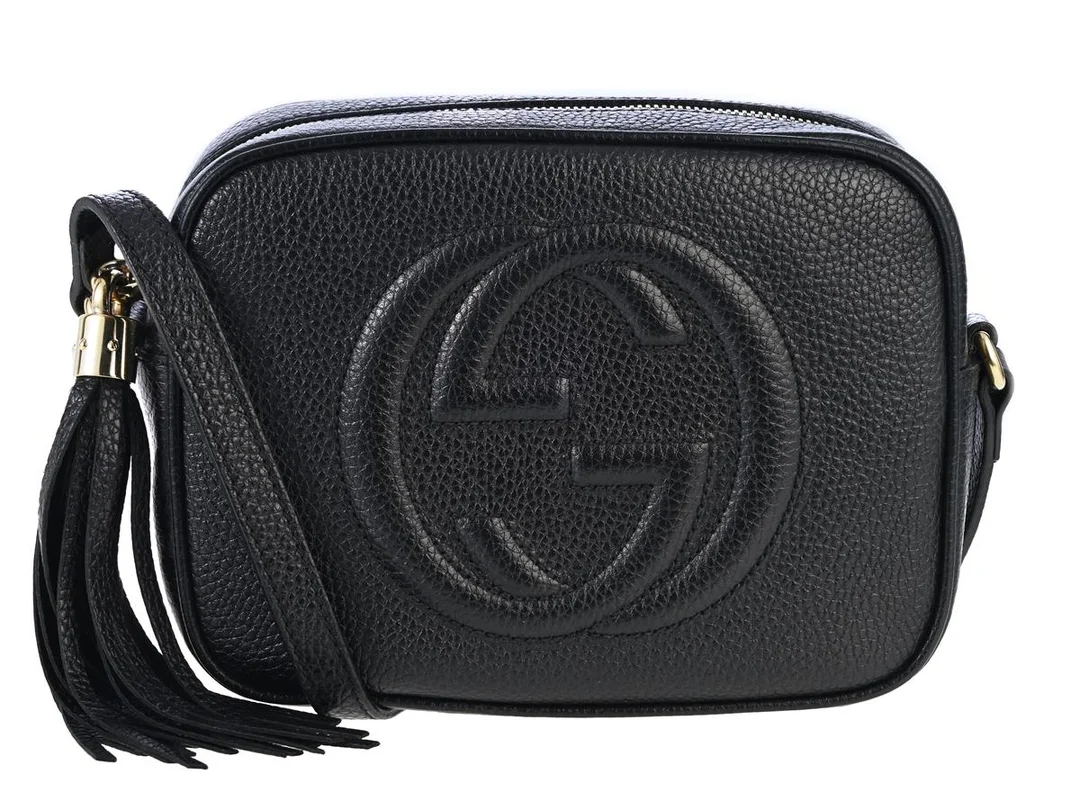 GUCCI, VÄSKA, Soho Bag, svart präglat skinn, guldfärgade beslag, 20,5x15,5x7 cm, tag, care booklet, dustbag, originalkartong. Excellent Condition. — Accessoarer/Väskor — Kaplans
