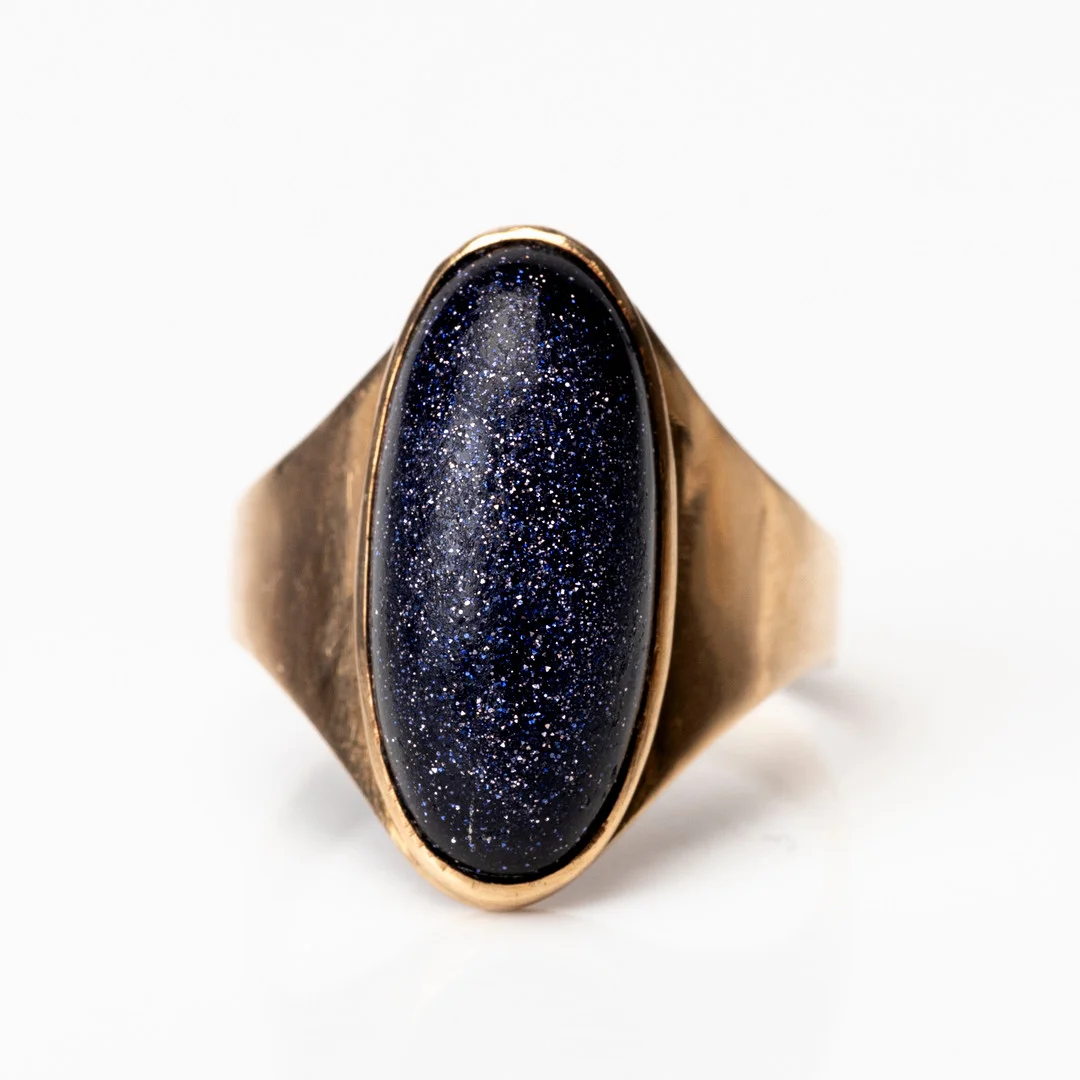 RING, 14K guld med slipat glas, Martti Viikinniemi, Heinola, Finland, 1970. — Rings — Auktionshuset Kolonn