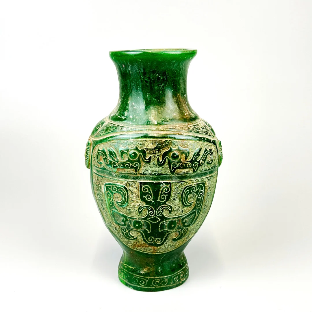 CHINESE FAUX JADE VASE. — Other — Chalkwell Auctions
