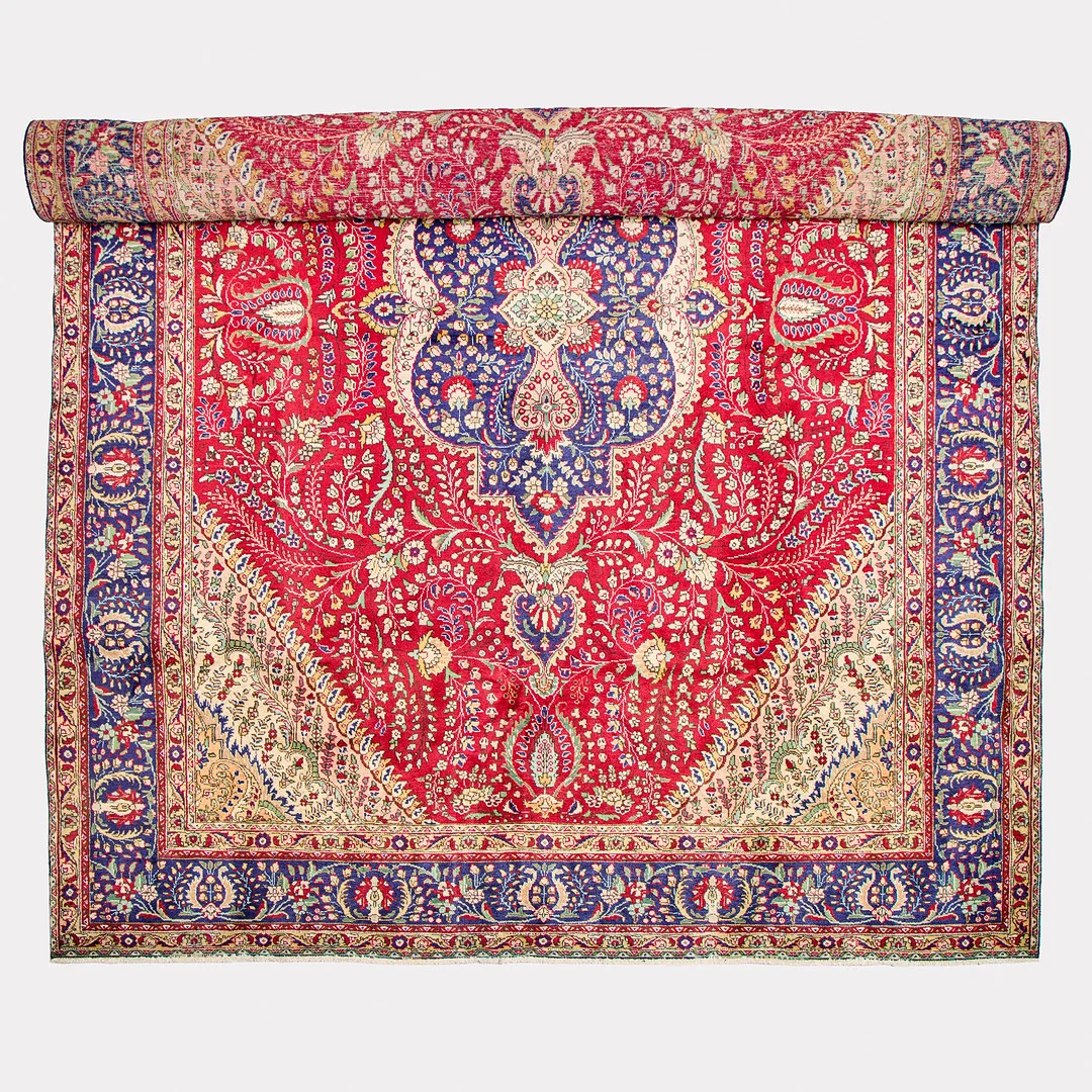 MATTA, Täbris. old/semiantik. — Oriental Carpets & Textiles — Uppsala Auktionskammare