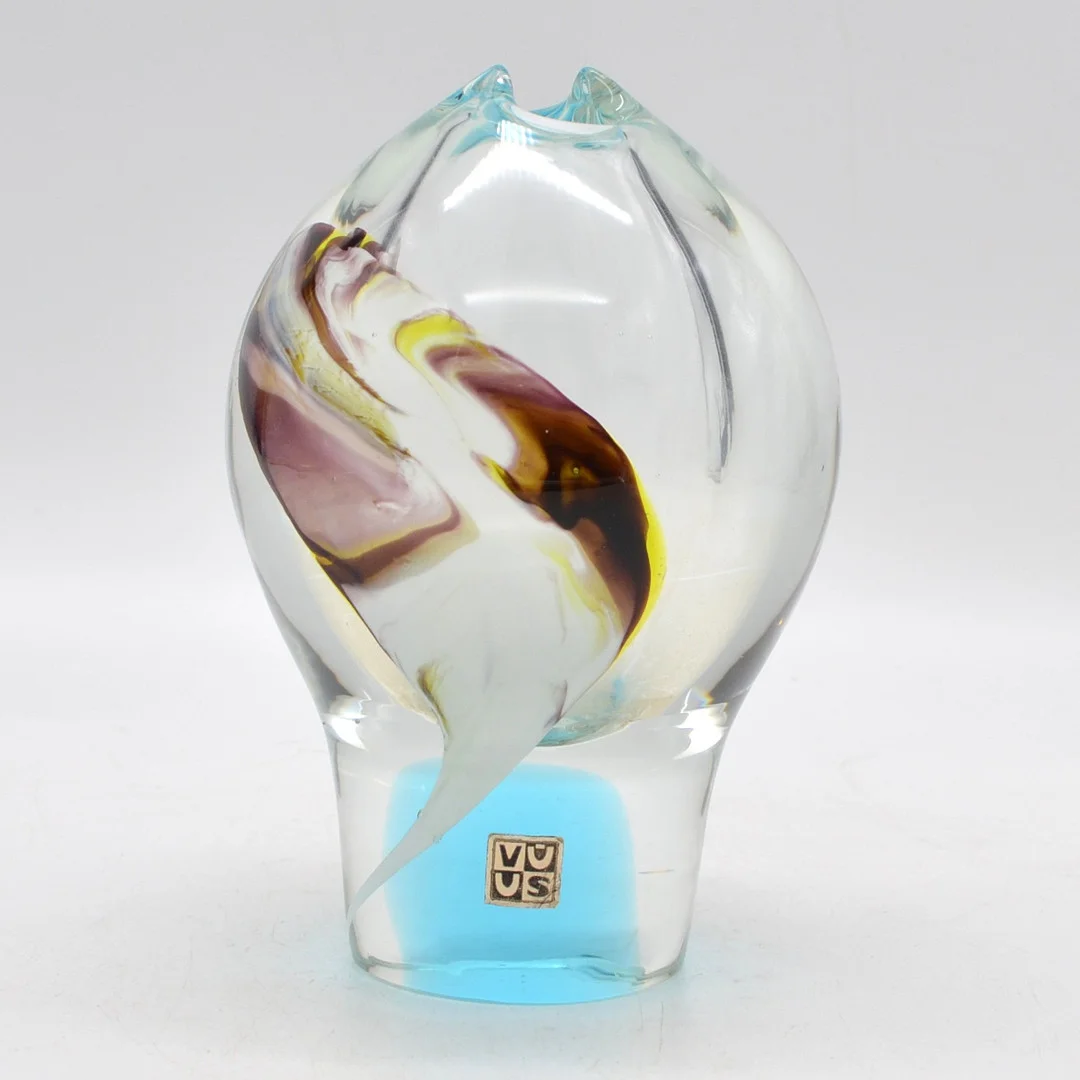 JIŘÍ ŠUHÁJEK. VÜUS, DESIGNERVASE, STUDIOGLAS, TSCHECHIEN, UM 1960-1970. — Art glass — Kunst- und Auktionshaus Kleinhenz