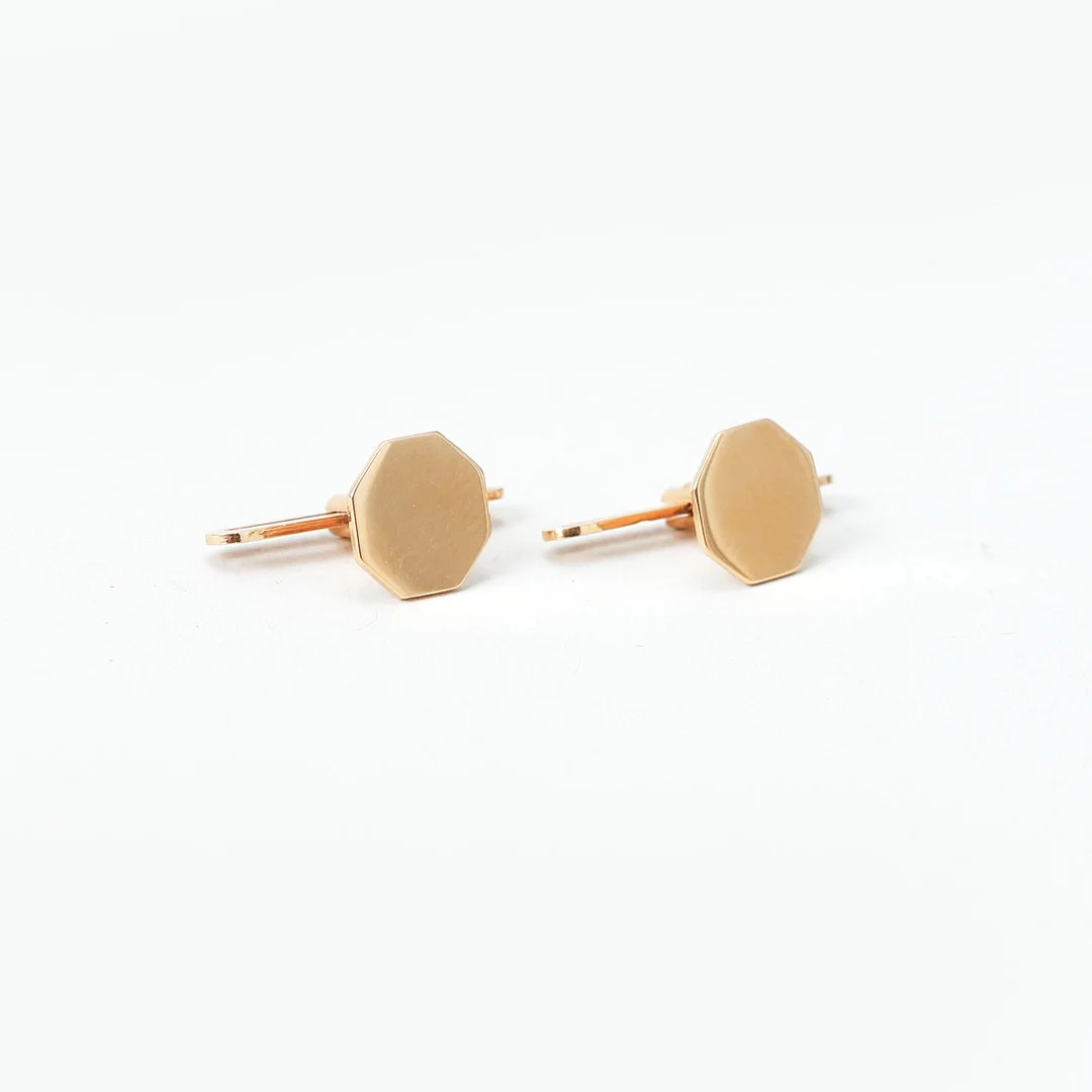 SKJORTKNAPPAR, ett par, 18k guld, vikt ca 2,6 gram, Göteborg, 1958. — Cufflinks & Tie Pins — Göteborgs Auktionsverk