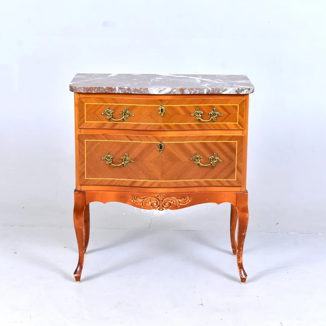 BYRÅ, 2-lådig med marmorsskiva, rokokostil, 1900-tal. — Chests of drawers — Halmstads Auktionskammare