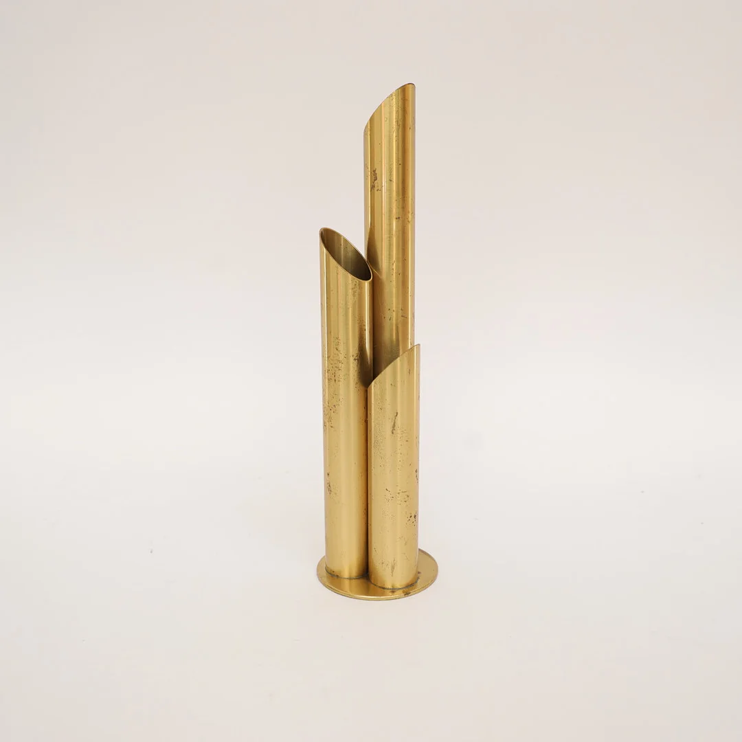 IVAR ÅHLENIUS BJÖRK. Vas, Ystad metall, mässing, stämplad. — Pewter, Brass & Copper — Falun Auktionsbyrå