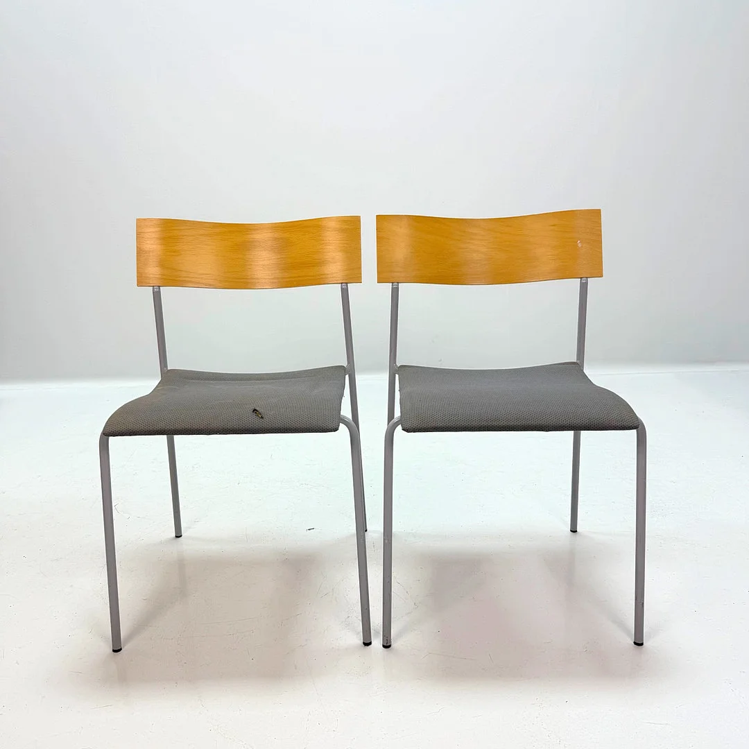 JOHANNES FOERSOM & PETER HIORT-LORENZEN. STOLAR, Campus”, björk, textil och stål, Lammhults, 1992. — Armchairs & Chairs — TOKA Auktionshus