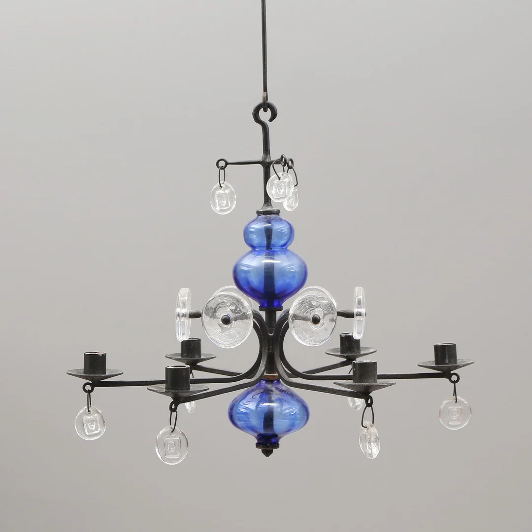 ERIK HÖGLUND. LJUSKRONA, glas/metall, Bodasmide. — Chandeliers — Kalmar Auktionsverk