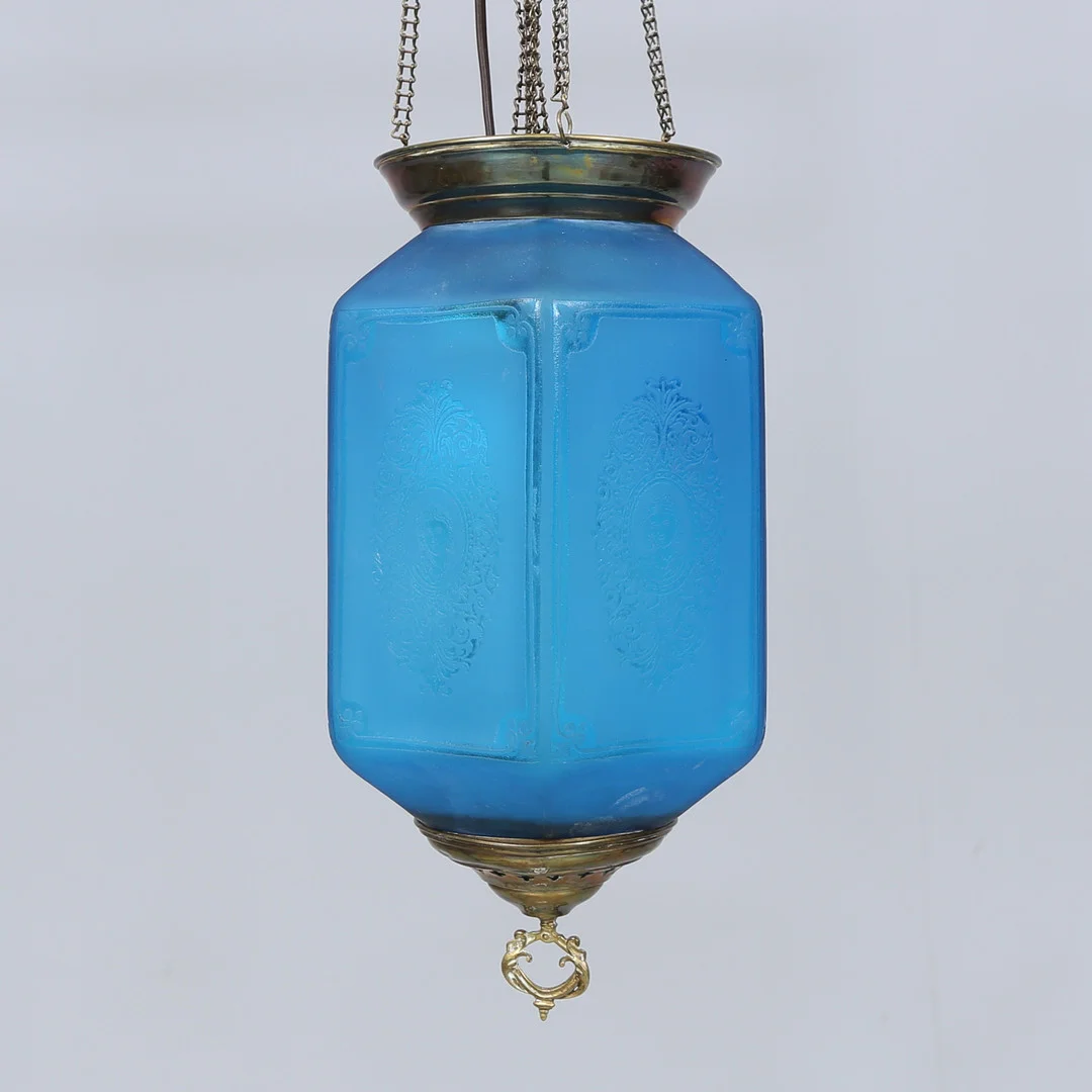 MÅNSKENSAMPEL, glas och mässing, 1800/1900 tal. — Ceiling lights — Gomér & Andersson Linköping