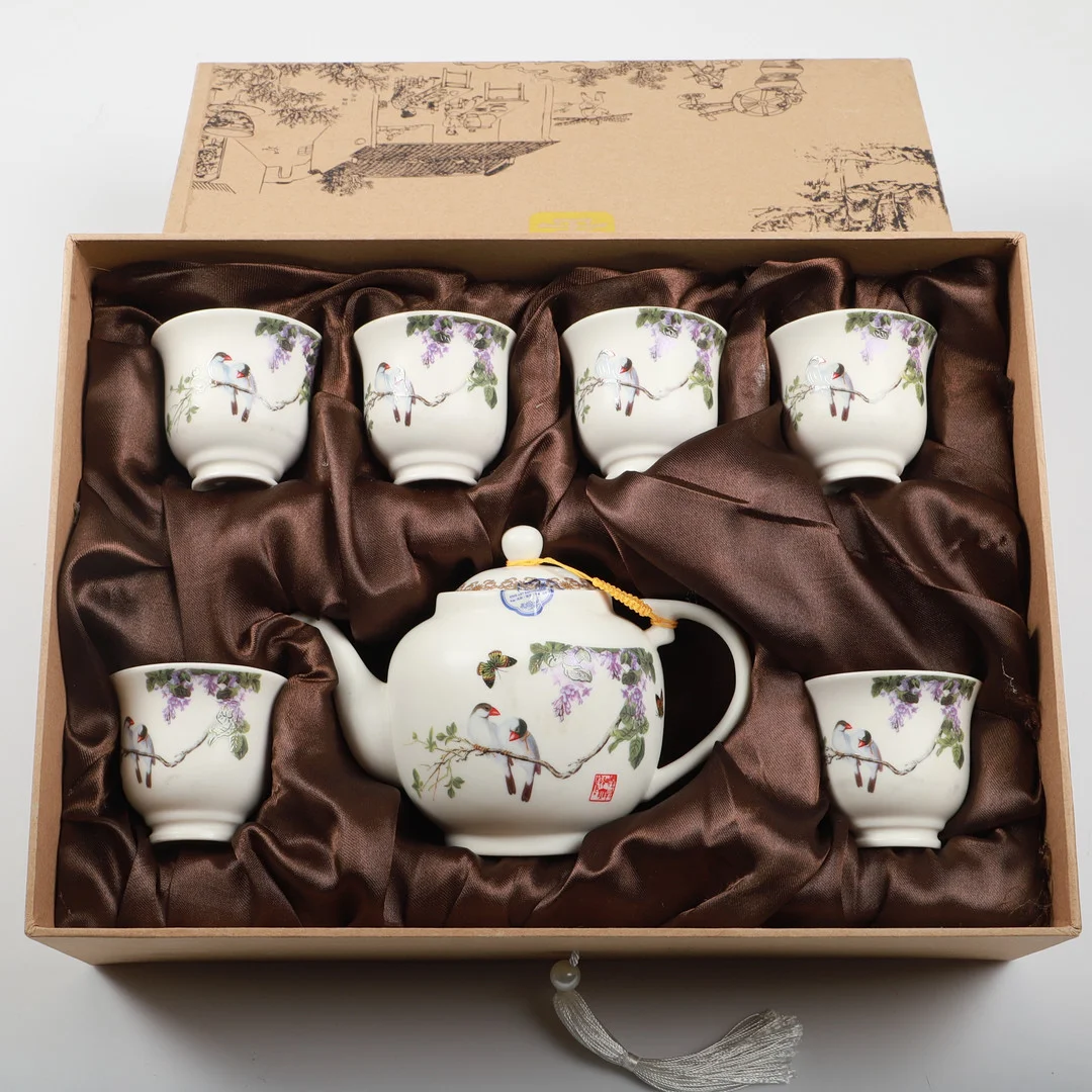 TESERVIS, 7 delar, porslin, Japan, 1900-/2000-tal. — Tableware — Helsingborgs Auktionskammare