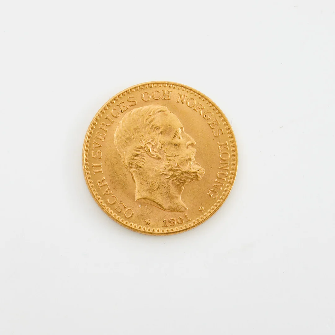 MYNT, 21,6 k guld, Oscar II, 10 kronor, 1901. — Coins & Banknotes — Stockholms Auktionsverk Sickla