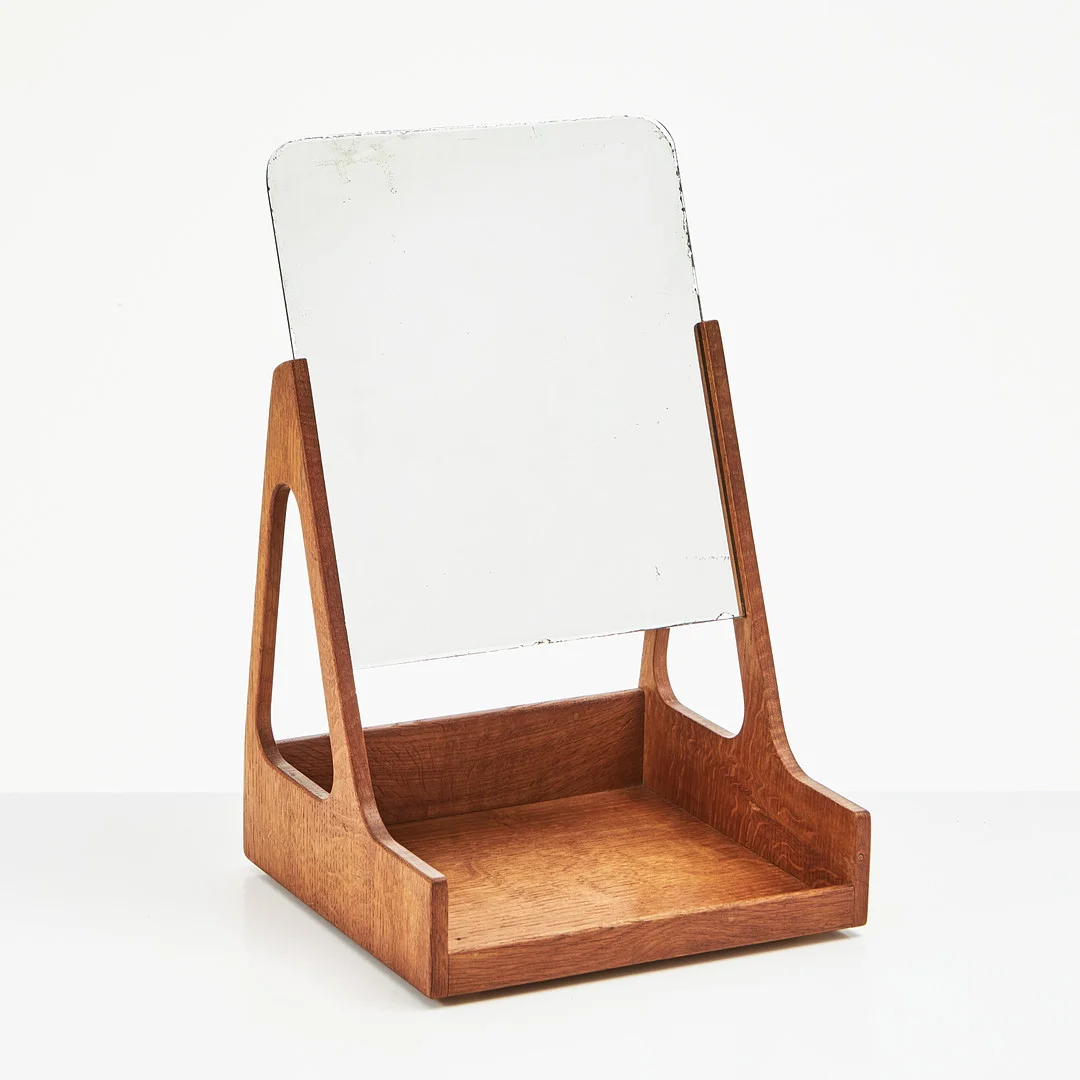 HANS J WEGNER. Spegel, för RY Möbler, Teak, 1900-talets mitt. — Mirrors — Stockholms Auktionsverk Magasin 5